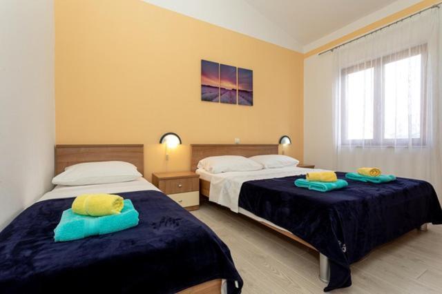 Apartments Marinko Baška Eksteriør billede