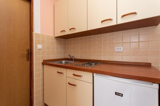 Apartments Marinko Baška Eksteriør billede