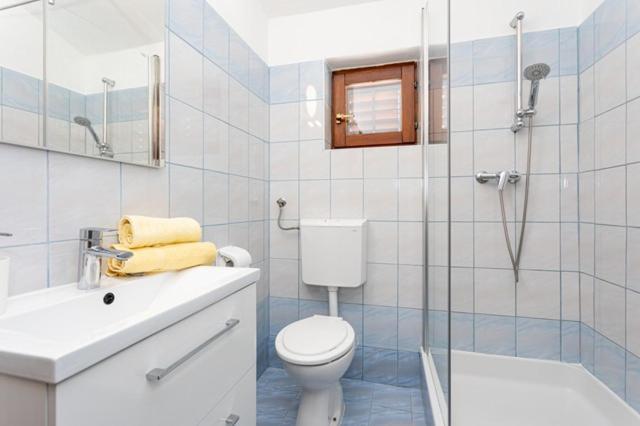 Apartments Marinko Baška Eksteriør billede
