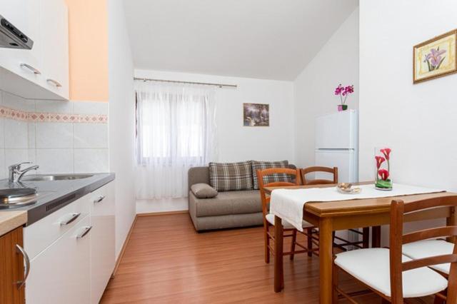 Apartments Marinko Baška Eksteriør billede